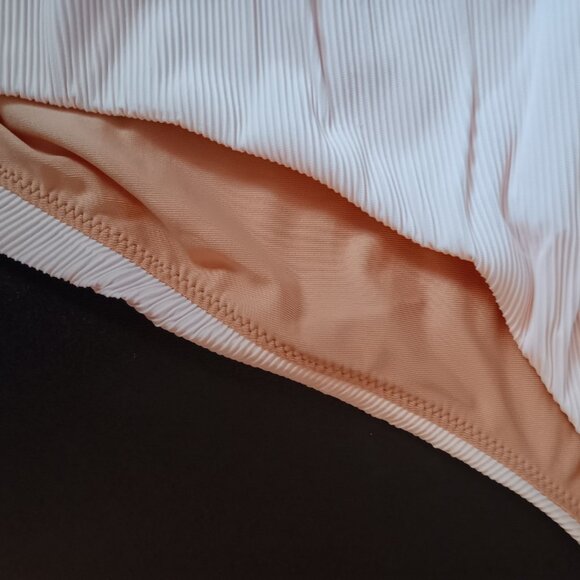 J Crew Women's Ribbed High Rise Cheeky Bikini Bottom NWT Size Medium Pink - Picture 2 of 6